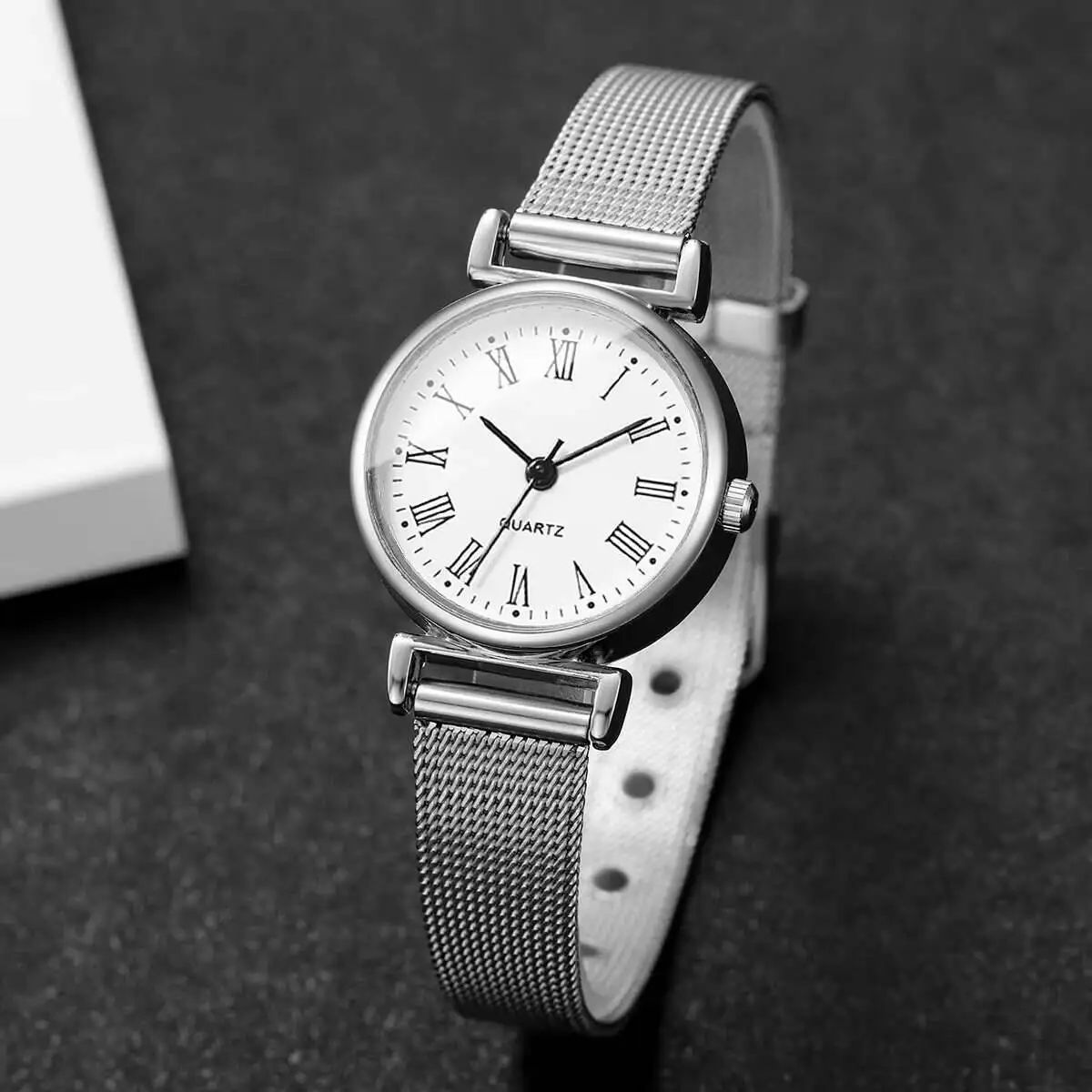 1/2 шт. Модные женские часы с  – обзор и цена Stainless Mesh Band