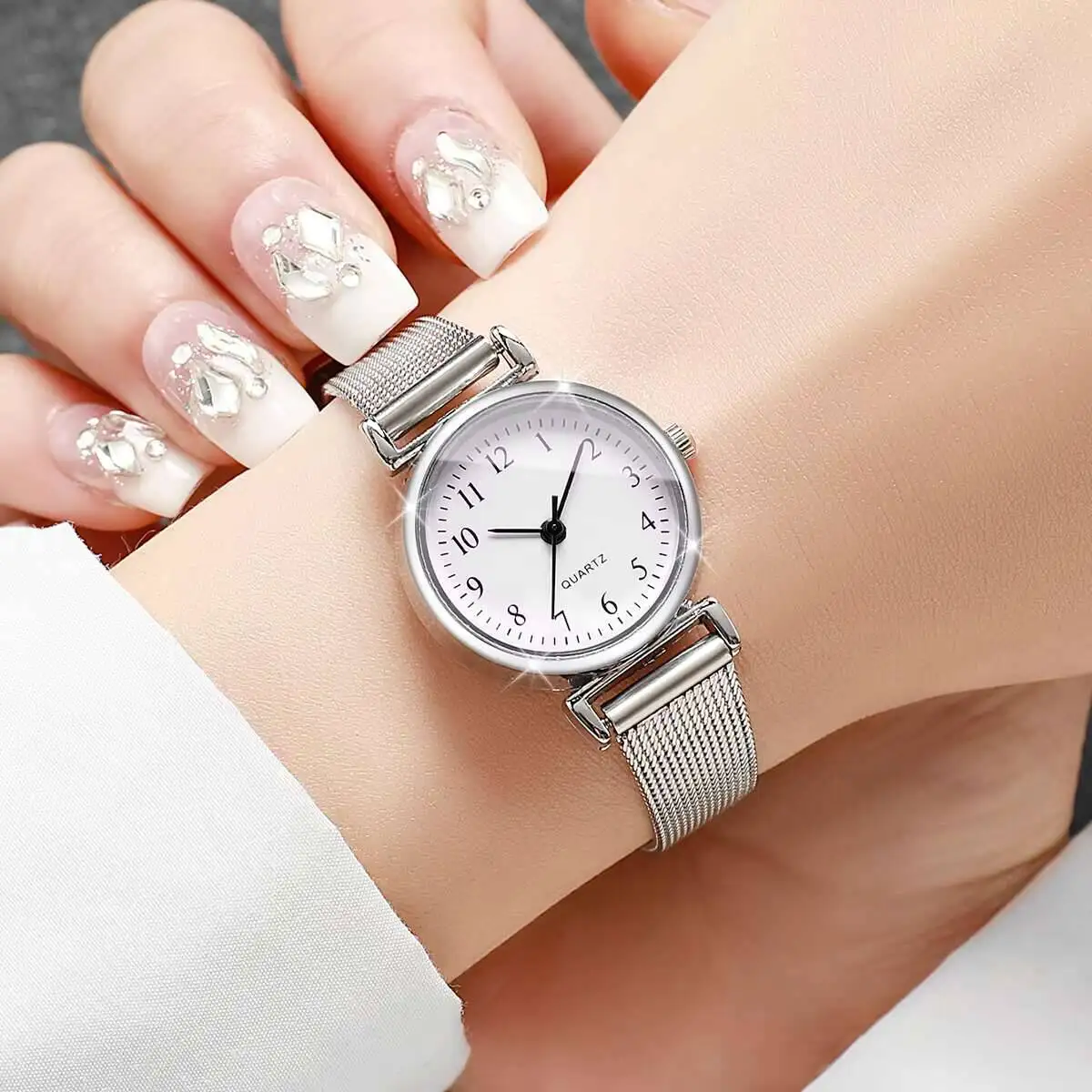 1/2 шт. Модные женские часы с  – обзор и цена Stainless Mesh Band